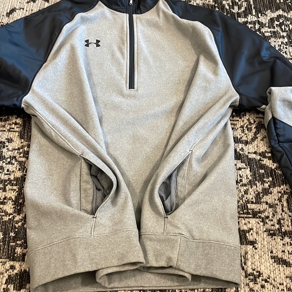 Under Armour loose 2XL cold gear gray zip pullover. - Picture 4 of 7